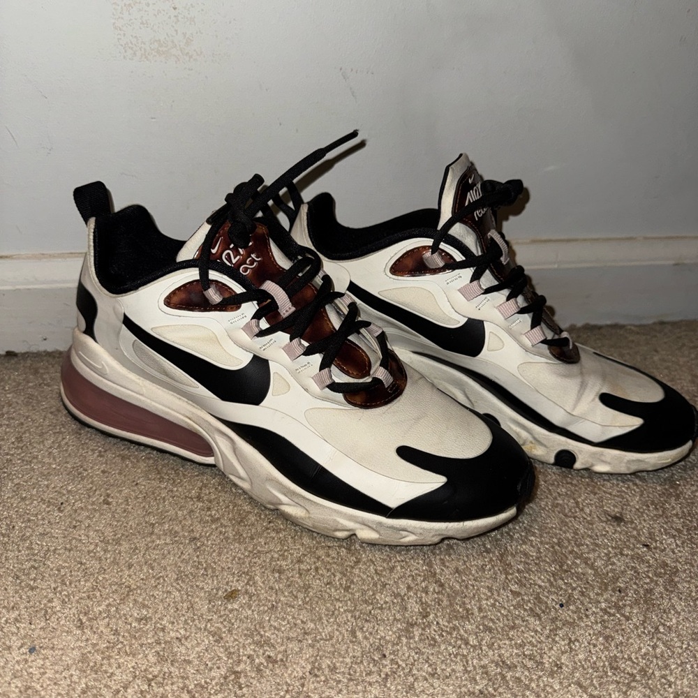 Nike Air Max 270 React